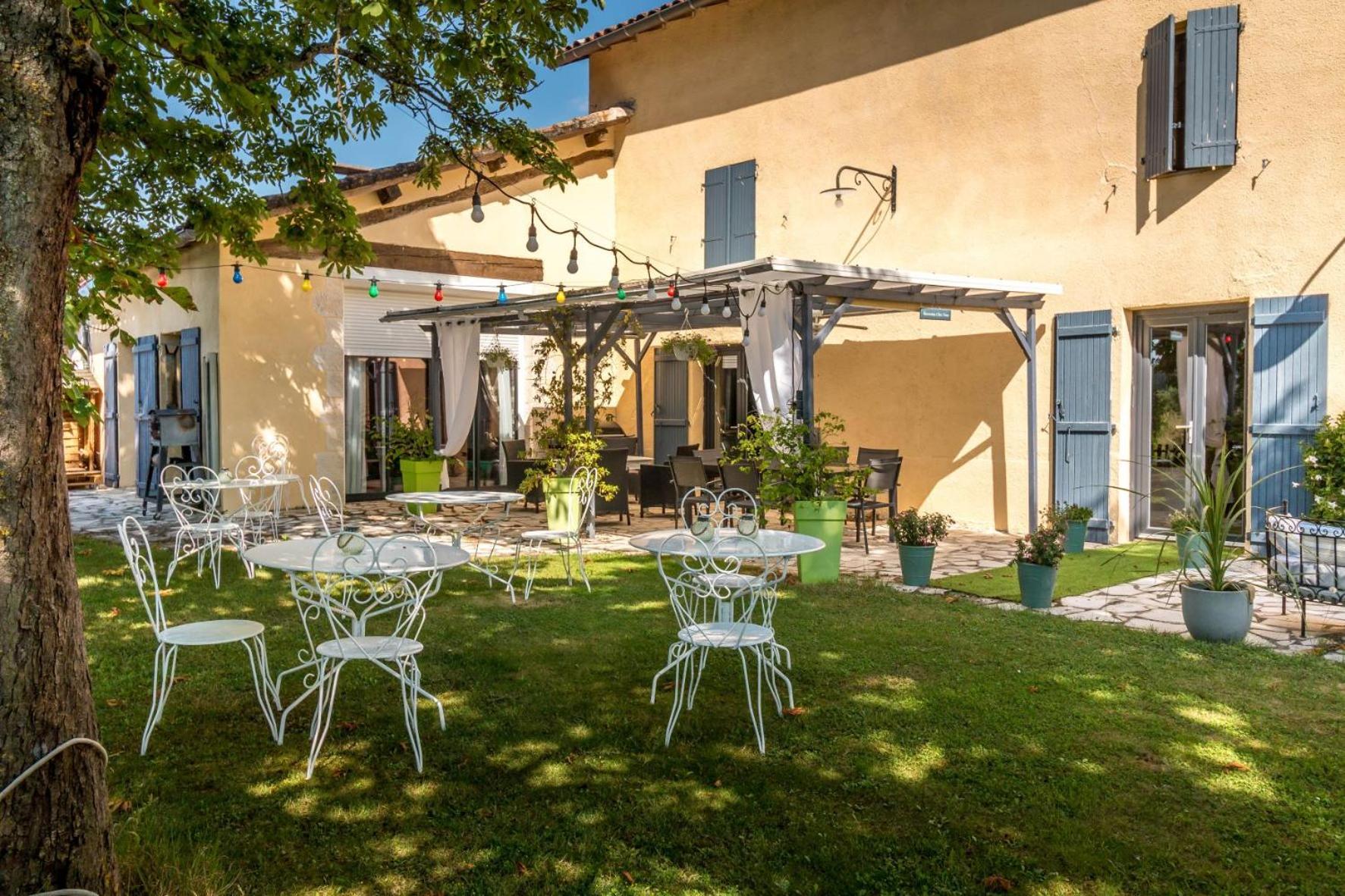 Chambres D'Hotes La Vigneronne Senouillac Exterior photo