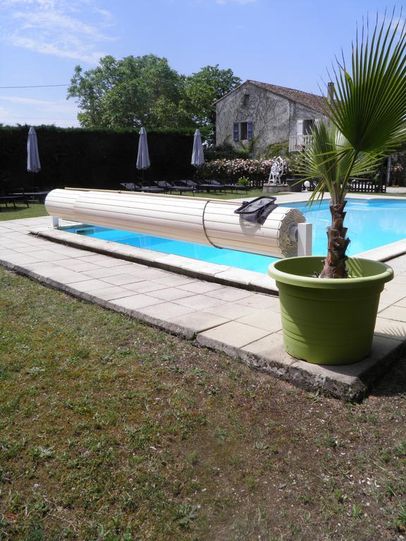 Chambres D'Hotes La Vigneronne Senouillac Exterior photo