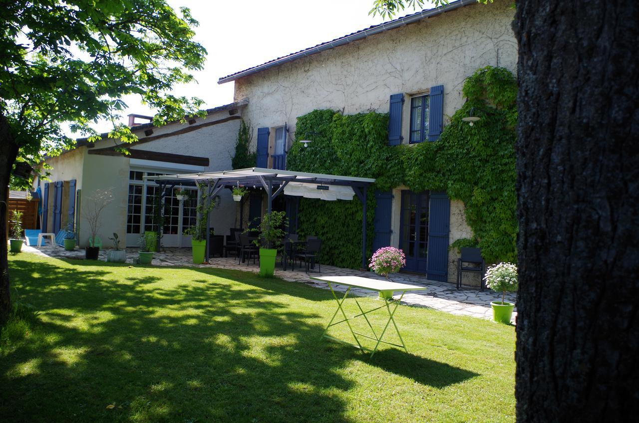 Chambres D'Hotes La Vigneronne Senouillac Exterior photo