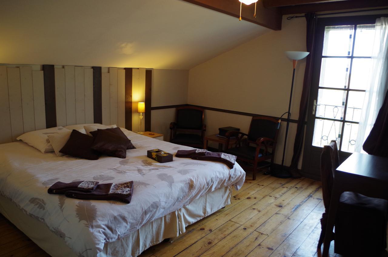 Chambres D'Hotes La Vigneronne Senouillac Exterior photo