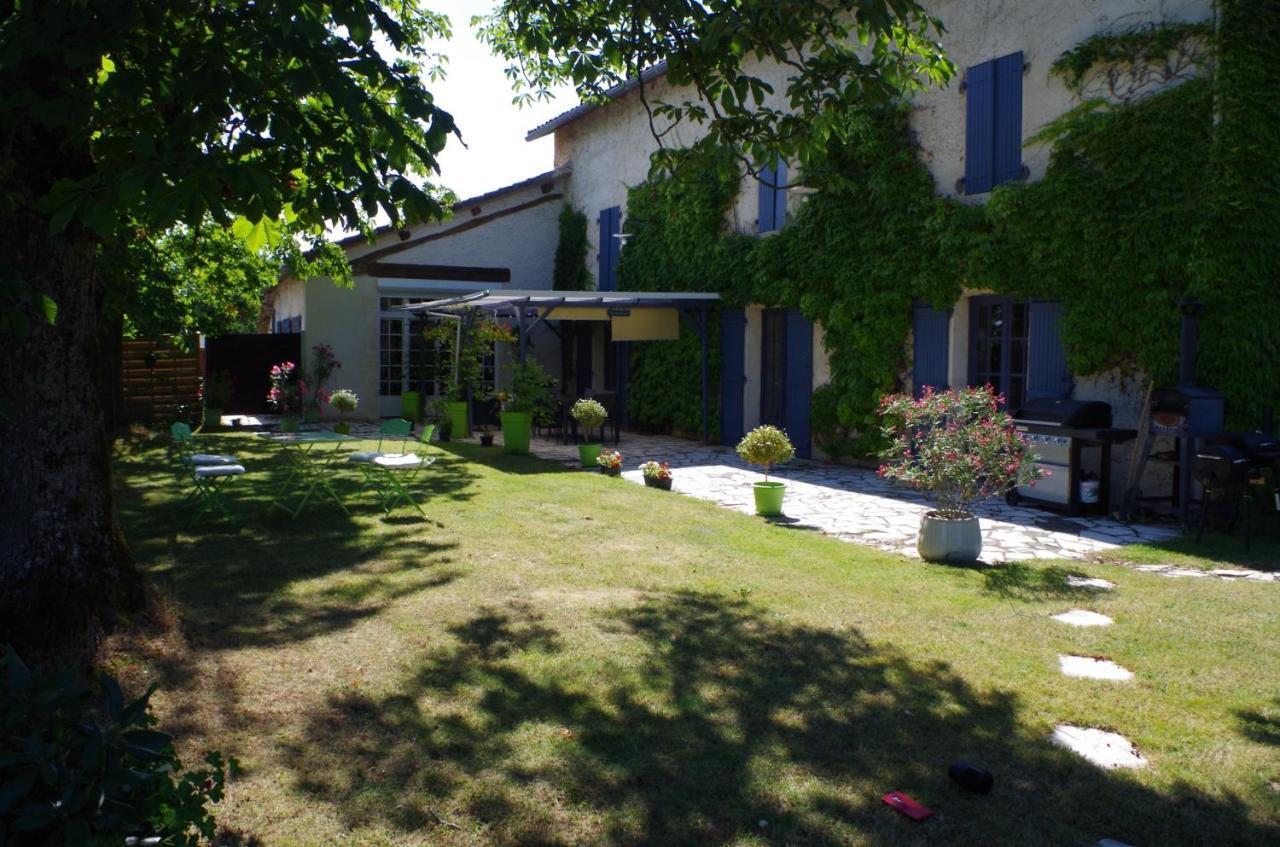 Chambres D'Hotes La Vigneronne Senouillac Exterior photo